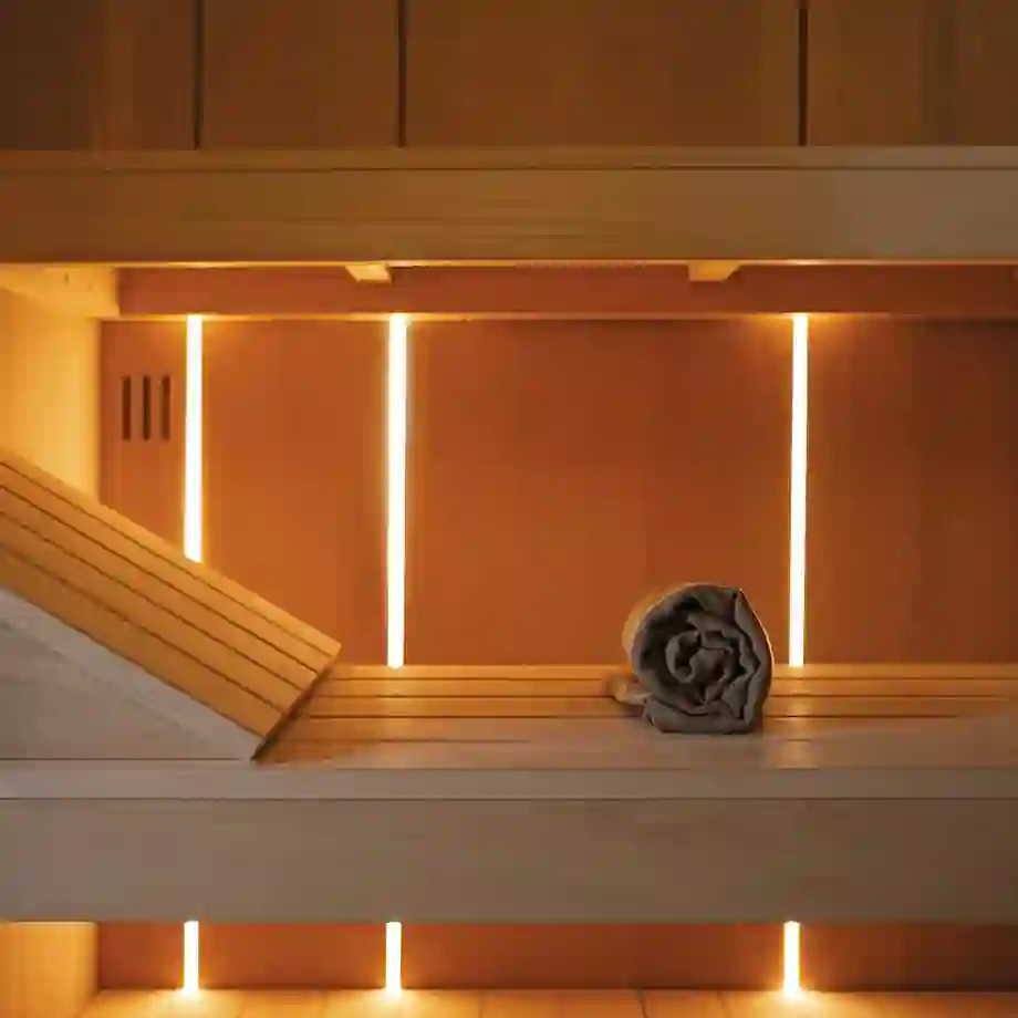 Celsius Sauna met sfeerverlichting