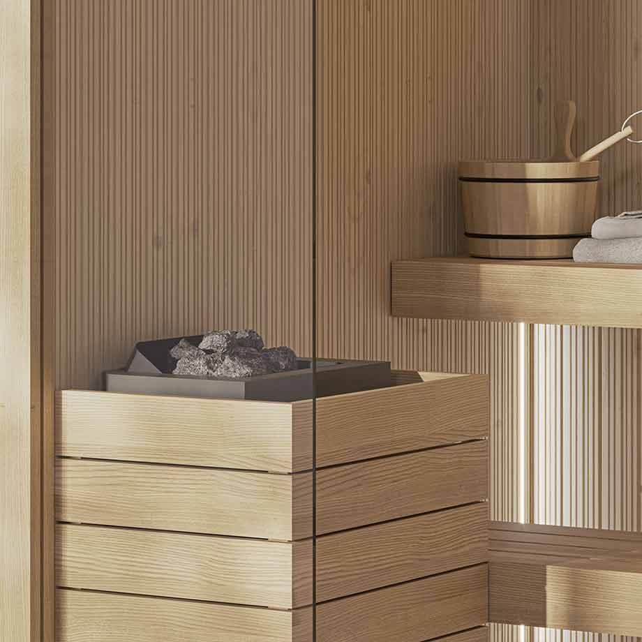 Sfeerbeeld van een Novellini biosauna met stoom en sfeerverlichting.