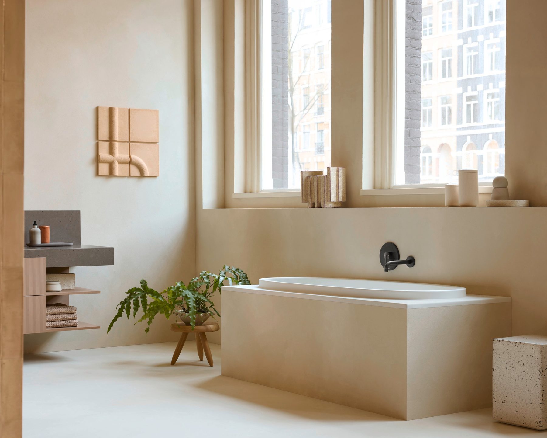 Bad uit de Duravit Balcoon serie in een lichte badkamer